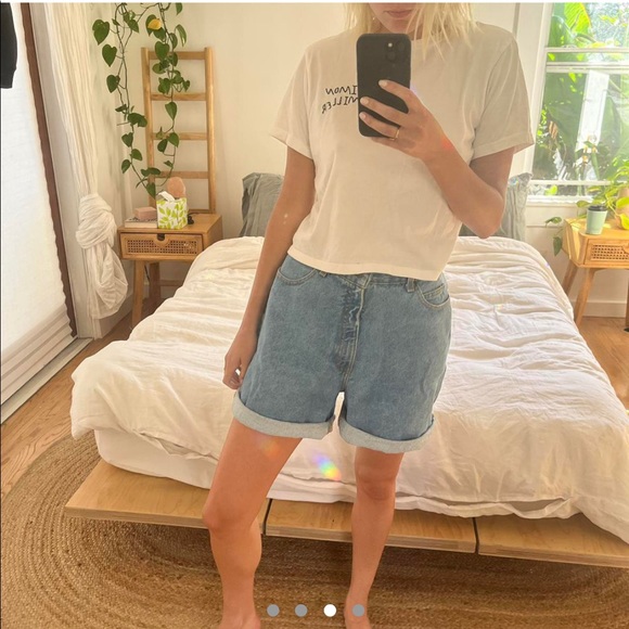 Vintage denim shorts - Picture 2 of 3